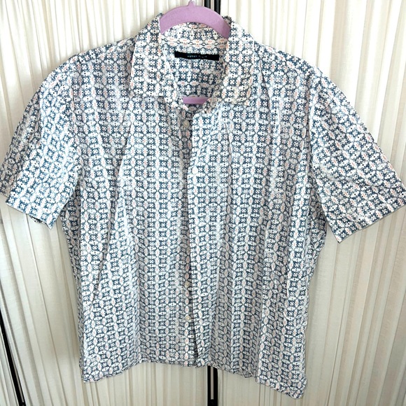 Perry Ellis Other - SOLD 🔥NWOT Perry Ellis button down Men’s M. 100% cotton